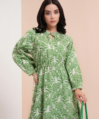 Tokyo Talkies Women Fit and Flare White, Light Green Midi/Calf Length Dress