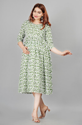Drashti Textiles Women Fit and Flare Green, White Maxi/Full Length Dress