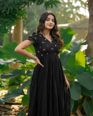 GROMint Women Fit and Flare Black Midi/Calf Length Dress