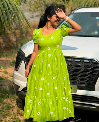 sadhnazon Women Embroidered A-line Kurta(Black)