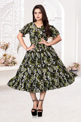 Nautiful Women Maxi Multicolor Below Knee Dress