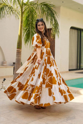 Sheetal Accociates Women Fit and Flare Brown, White Maxi/Full Length Dress