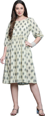 Wonder Weave Women A-line White Knee Length Dress