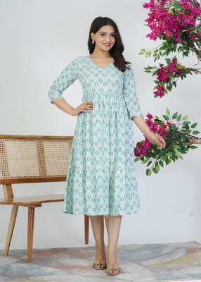 SSS OVERSEAS Women Gathered Green Below Knee Dress