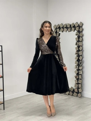 KFKD Flared/A-line Gown(Black)