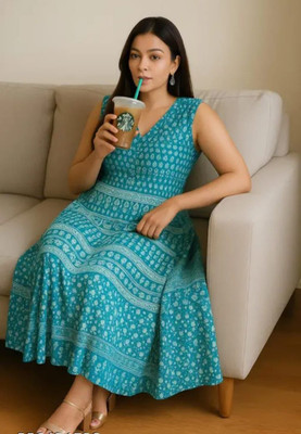Dream of style Women Maxi Multicolor Midi/Calf Length Dress
