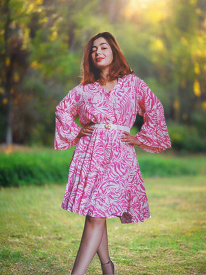 VivaLaVastaram Women Fit and Flare Pink, White Midi/Calf Length Dress