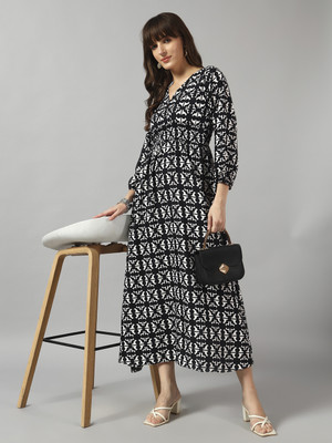 Krunal Raiyani Women Fit and Flare Black Maxi/Full Length Dress