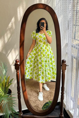 Mahaveeraattire Women Maxi Green Full Length Dress