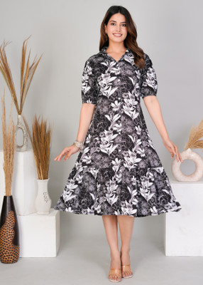 KAMAYRA Women Fit and Flare Black Below Knee Dress