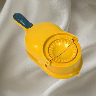 Boldblossom Dumpling Press(Plastic Momos Maker Machine, Skin Press Gujiya Mould Dumpling Maker)