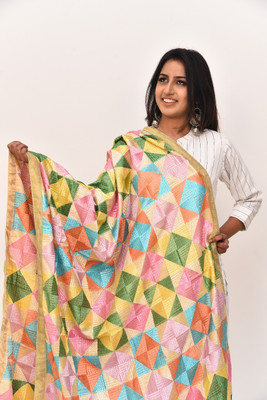 Traditions Bazaar Chiffon Embroidered Women Dupatta