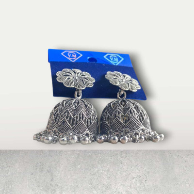 Elegant Fusionn black jhumki Beads Alloy Jhumki Earring