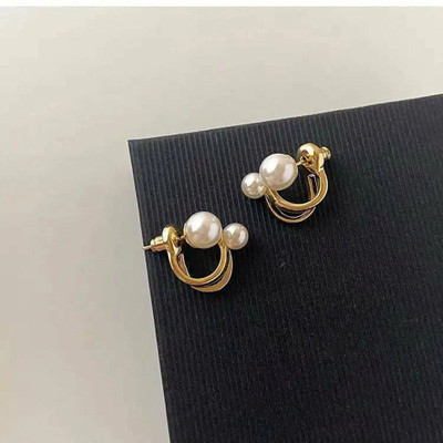 Exotique Korean Pearl Stud earrings Double Sided Alloy Stud Earring