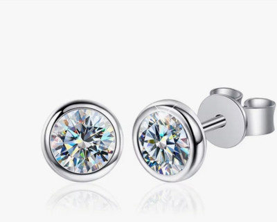 MAATRCHAAYA Piyush Enterprises Stylish Silver Plated Stone Studded Studs Cubic Zirconia Alloy Stud Earring