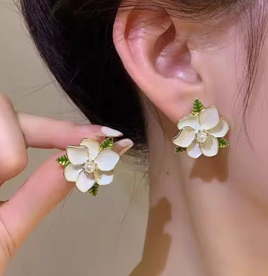 BLINGEE Floral Earrings For Women Girls Korean earrings Trendy Western korean jewelry Pearl, Crystal Alloy Earring Set, Stud Earring