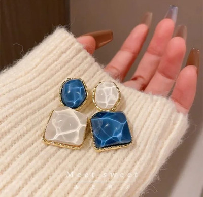 WittyBit Elegant Korean Style Earrings Metal Stud Earring