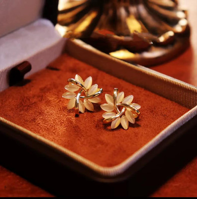 Mailars Golden Touch Floral Earrings Alloy Stud Earring
