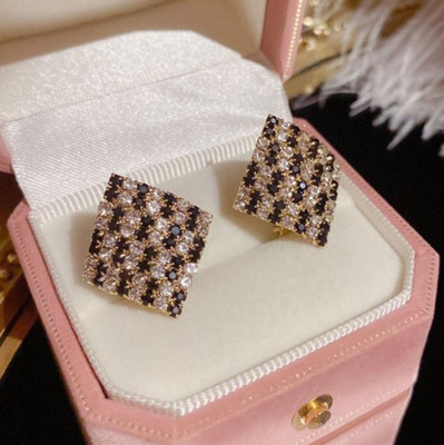 LOVIA BY HM CUBIC ZIRCONIA AD EARRINGS FOR WOMEN, KOREAN EARRINGS, STUDS RHINESTONE Alloy Earring Set, Plug Earring, Stud Earring, Rhinestone Studs