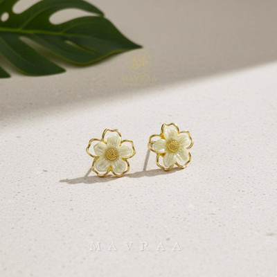 MAVRAA Mavraa Elegant Floral Stud Earrings for Women & Girls Enamel, Alloy Stud Earring