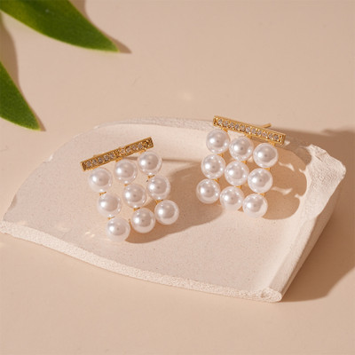 Divastri Pearls Earrings for women korean earing girl Moti Ear Ring stylish Western studs Alloy, Metal, Stone Earring Set, Stud Earring