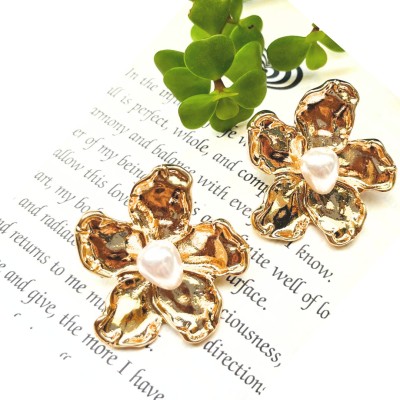 surakshit hub Golden Flower With Pearl Earrings Pearl Brass Stud Earring