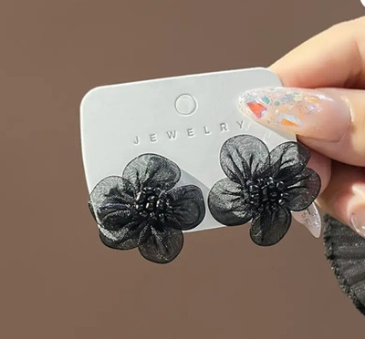 JRISSY Pretty Black Floral Stud Earrings Alloy Stud Earring