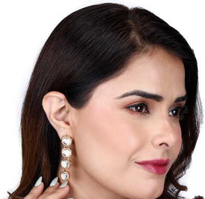 Divisha DD Earring white. Beads Alloy, Metal Drops & Danglers