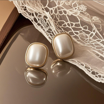 MEENAZ Earrings for women korean earing girl Moti Ear Ring stylish Western studs design Pearl Alloy, Gold Earring Set, Stud Earring