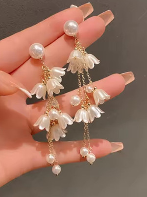 AKISON JEWELS Long Earrings Flower Earrings Floral Earrings Korean Earrings Western Earring Pearl Alloy Tassel Earring
