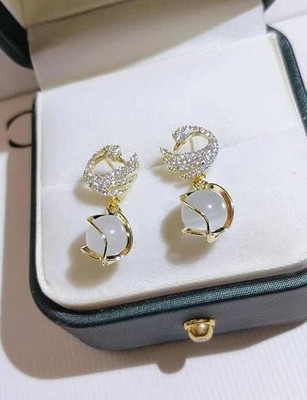 SINZO LuxeTwirl MoonGlow Earring Set Alloy Drops & Danglers