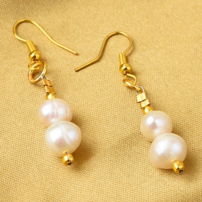 Pearlz Ocean Tempting Pearl Alloy Drops & Danglers