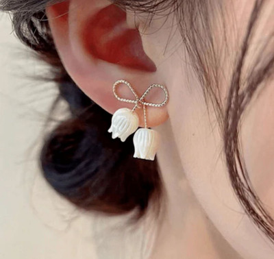 HYT GLOBAL ENTERPRISES Bow Earrings for Girls / Women Metal Stud Earring. Alloy Stud Earring