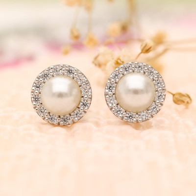 AMONROO 925 Silver Pearl Stud Earrings, CZ Halo Earrings, Dainty Classic Studs Cubic Zirconia Sterling Silver Stud Earring