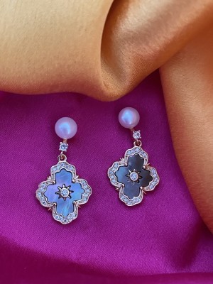 Digital Dress Room Fresh Water Pearl Earrings Four Leaf Clover Dangler Drops Designs for Women Pearl Brass Drops & Danglers