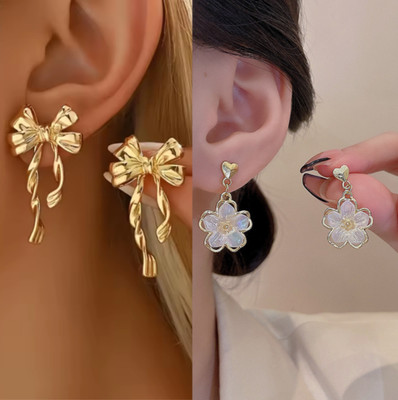 Saugaat Craft Western Style Trending Combo Pack of 2 Korean Studs Earrings For Women And Girls Cubic Zirconia, Crystal, Pearl Alloy Drops & Danglers, Rhinestone Studs, Stud Earring, Earring Set