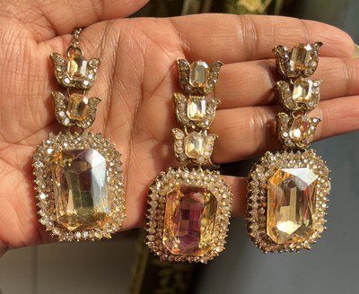 Radha Gold set Crystal Gold Earring Set