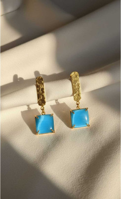 AKAANSHA FAASHION JEWELRY Handcrafted Chic Hammered Gold Earrings with Ocean Blue Gemstone Blue Sapphire Brass Drops & Danglers