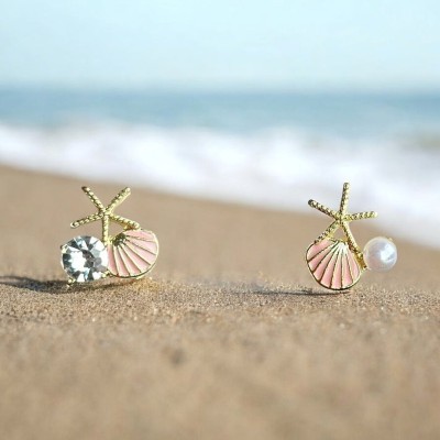 MAHADEV CREATION STARFISH & SEASHELL WISHES - GOLDEN AND PINK EMBELLISHED STUD EARRINGS Crystal Alloy Stud Earring