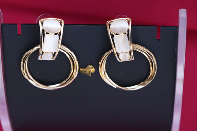 RR Traders Stud with stone Pearl Metal Stud Earring