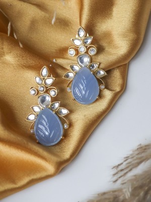 JOHORI Elegant Carving Cornflower Blue Stone Earring Brass Stud Earring