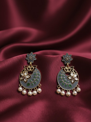 ShinAura Chandbali Metal Chandbali Earring