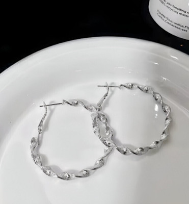 JRISSY Stylish Small Twisted round shaped twisted hoops Alloy Hoop Earring