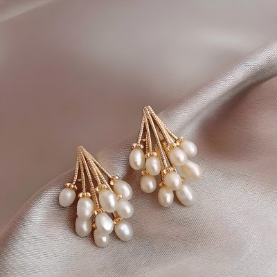 FFSTYLE Gold-Toned Alloy Stud flower Design Earrings Clssic Earrings For women. Alloy Stud Earring