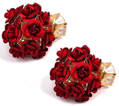 Scintillare by Sukkhi Delightful Crystals Stud Gold Plated Earring for Women and Girls Alloy Stud Earring
