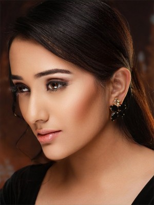 Priyaasi Elegant Black & Golden Stone Studded Gold-Plated Earrings Brass Stud Earring
