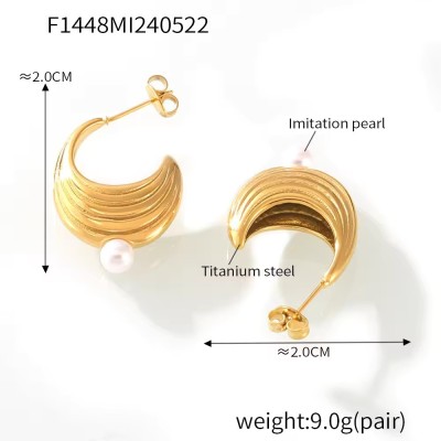 IGA COLLECTION Valentine Fashionable Stylish Crescent Hoop Glossy Texture Plug Earrings Alloy Stud Earring