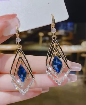 DAISY DARLINGS CRYSTAL RHINESTONE BLUE EARRINGS FOR WOMEN, KOREAN EARRINGS Crystal, Cubic Zirconia Alloy Stud Earring, Drops & Danglers, Plug Earring, Earring Set, Rhinestone Studs