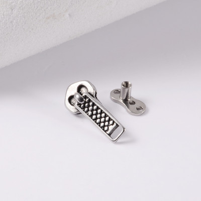 GadgetsDen 2Pcs Silver Color Zip Shape Dermal Piercing Dermal Anchors Tops and Bases 14G Metal Stud Earring