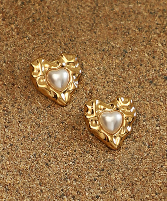 SOHI The Bordeaux-Coeur Stud Earrings Alloy Stud Earring